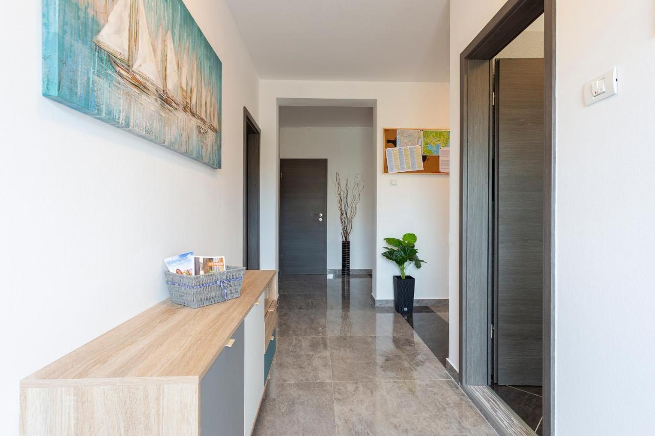 Apartmani Karoca 3 Pula Exterior photo